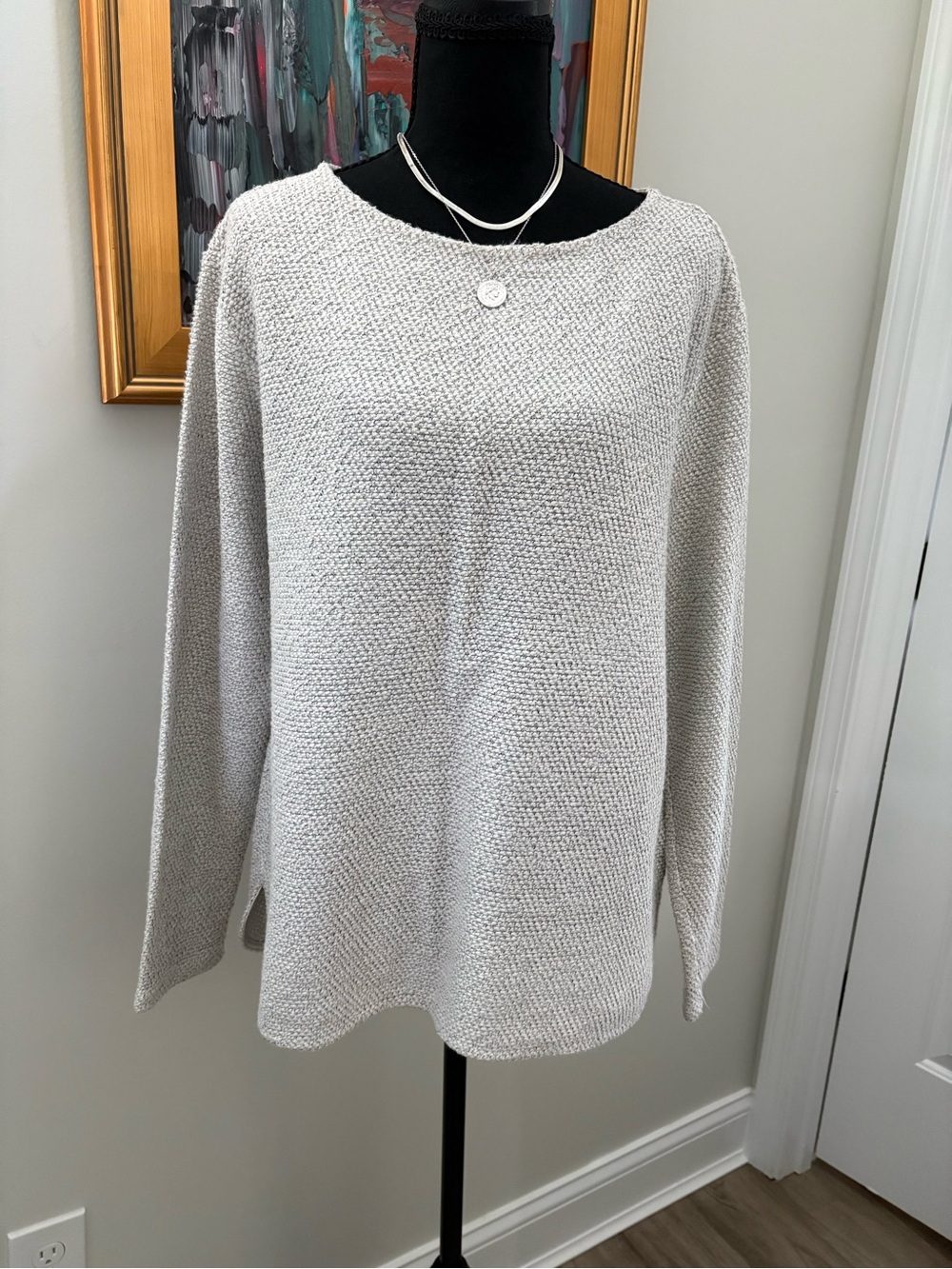 H&M Women's Light Gray Textured Crew Neck Sweater